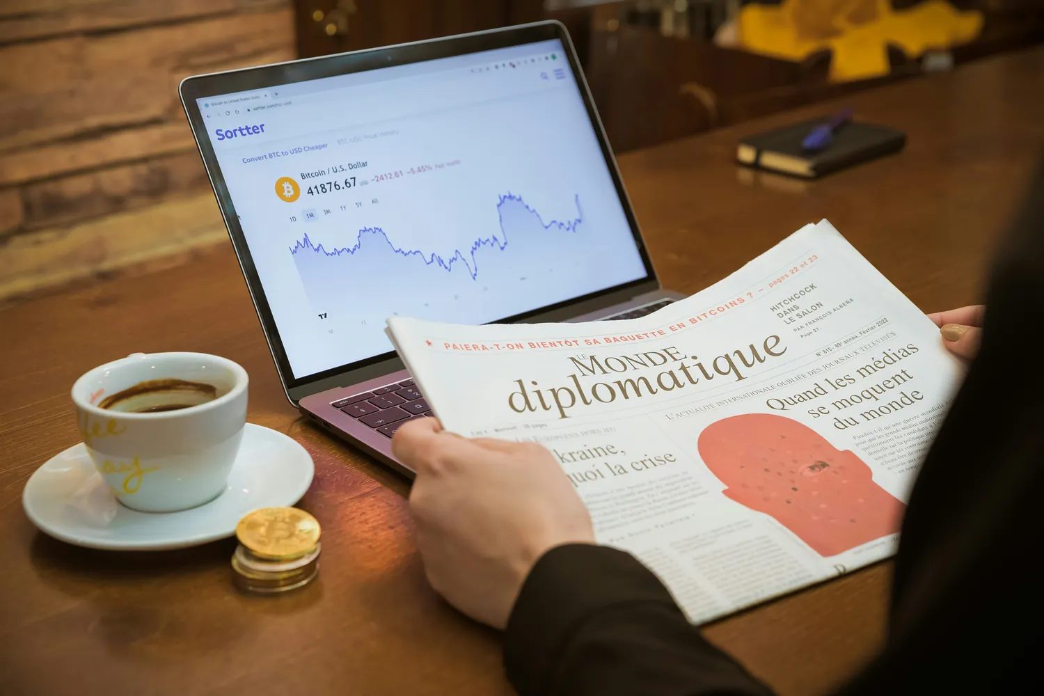 Aave and Nexus Mutual: A Comparative Study in DeFi Insurance